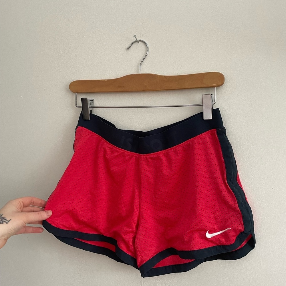 🦋3/$50 Vintage Y2K Baddie Nike Dri-fit Red and Black Cheer Athletic Shorts XS
